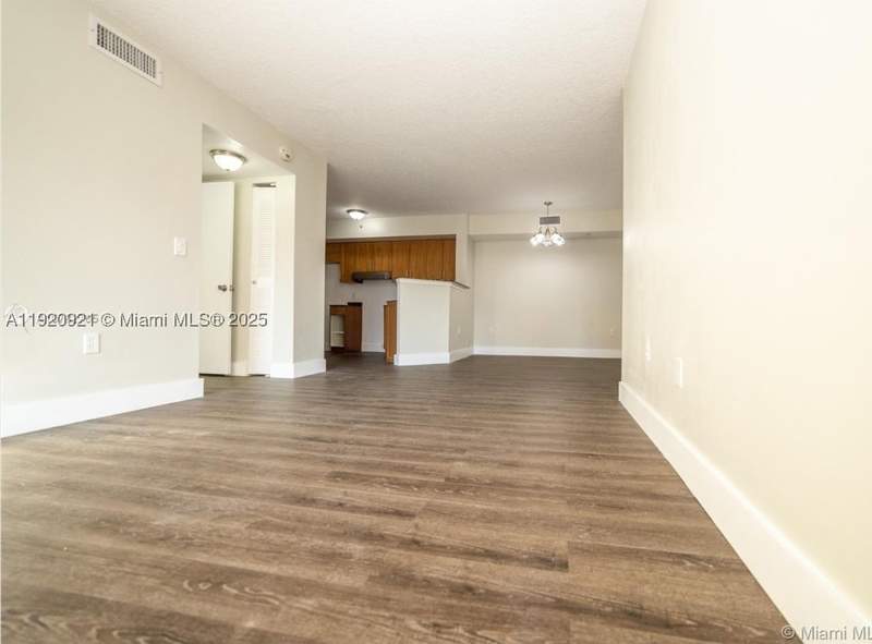 2 bedroom Condominium at 17622 NW 25th Ave 101, The Oaks At Miami Gardens, Miami Gardens — photo 4