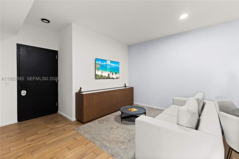 1 bedroom Condominium at 398 NE 5th St 3515, Map Of Miami Dade Co. FL., Miami — photo 5