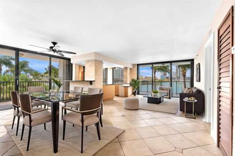 801 N Venetian Dr 208, Miami Beach FL - photo 10 of 69