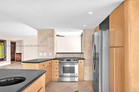 801 N Venetian Dr 208, Miami Beach FL - photo 19 of 69