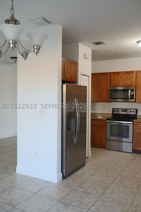 10131 NW 10th St, Miami FL - photo 7 of 16