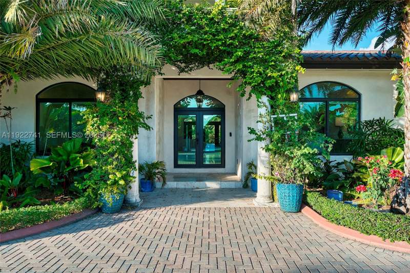 4 bedroom SingleFamilyResidence at 15701 SW 254th St, Silver Palm City, Homestead — photo 4
