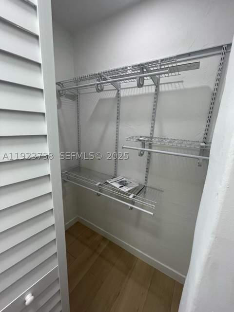 544 Michigan Ave 10, Miami Beach FL - photo 10 of 11