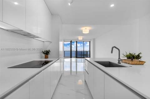 700 NE 24 street 2003, Miami FL - photo 14 of 88