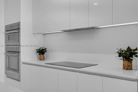 700 NE 24 street 2003, Miami FL - photo 15 of 88