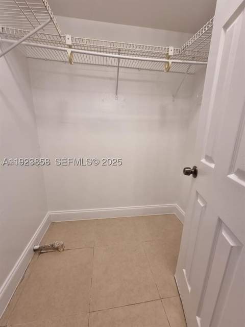 665 NE 83rd Ter 112, Miami FL - photo 6 of 9
