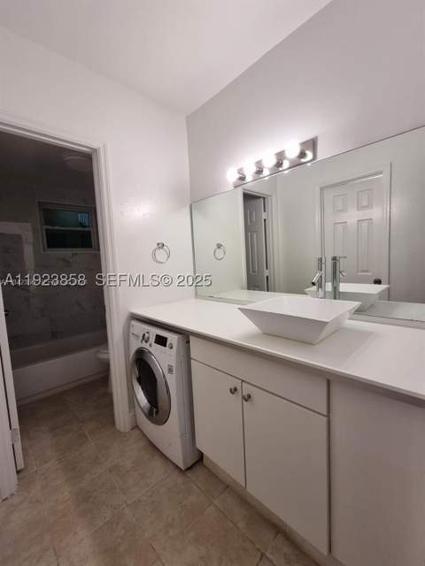 665 NE 83rd Ter 112, Miami FL - photo 8 of 9