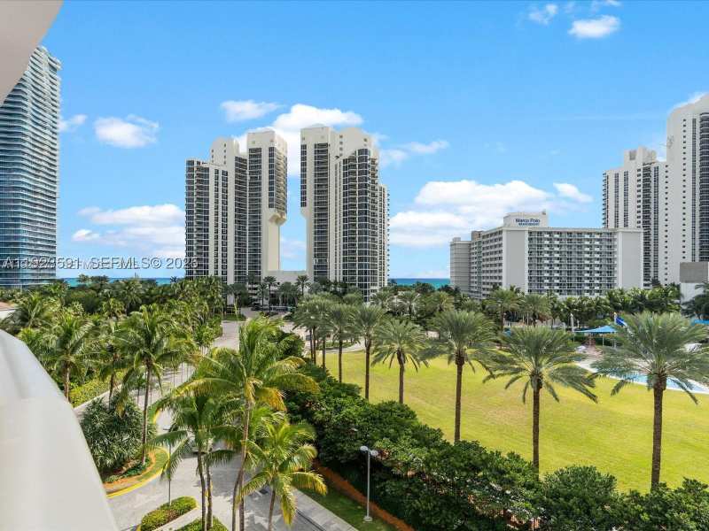 1 bedroom Condominium at 19370 E Collins Ave 625, Ocean Reserve Condo, Sunny Isles Beach — photo 1