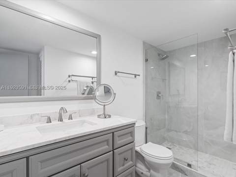 19370 E Collins Ave 625, Sunny Isles Beach FL - photo 8 of 12
