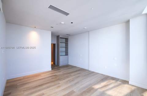 465 Brickell Ave 5701, Miami FL - photo 12 of 44