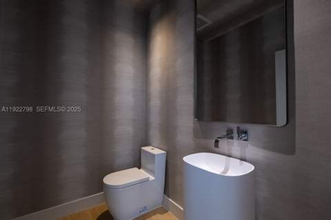 465 Brickell Ave 5701, Miami FL - photo 15 of 44
