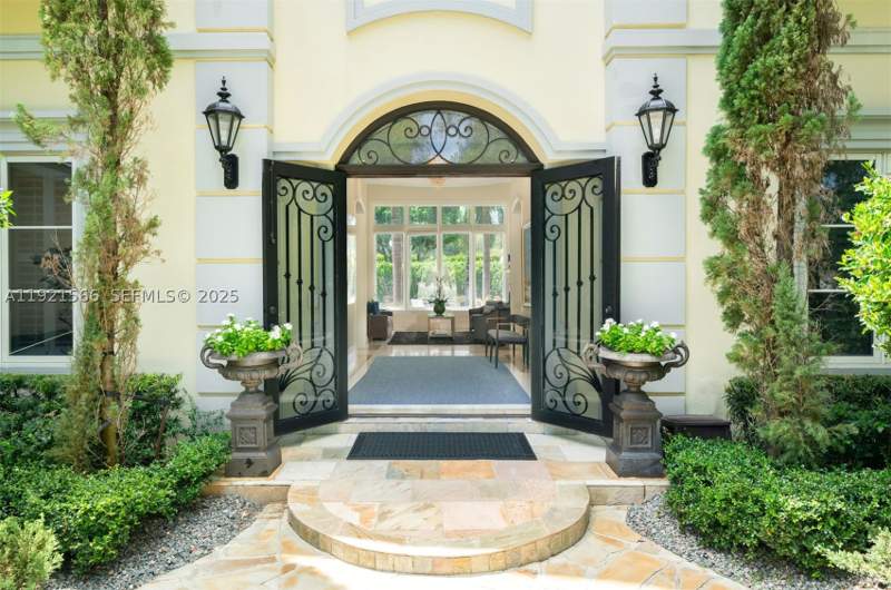7 bedroom SingleFamilyResidence at 8010 Ponce De Leon Rd, Gp Development, Miami — photo 3