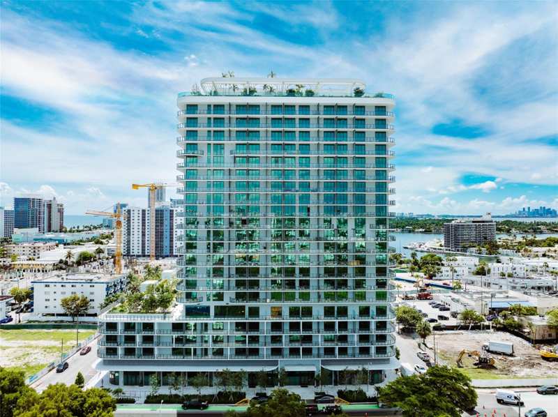 1 bedroom Condominium at 580 72nd Street 1413, 72 Park, Miami Beach — photo 1