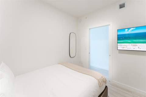 580 72nd Street 1413, Miami Beach FL - photo 15 of 44