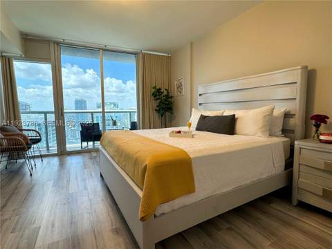 485 Brickell Ave 4405, Miami FL - photo 8 of 35