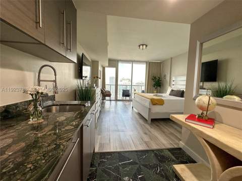 485 Brickell Ave 4405, Miami FL - photo 9 of 35