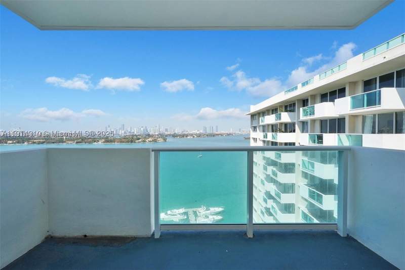 1 bedroom Condominium at 1200 West Ave 1503, Mirador 1200 Condo, Miami Beach — photo 4