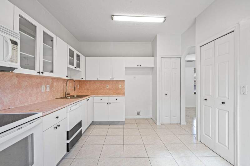 3 bedroom Condominium at 8520 NW 139th Terrace 1602, Villa Vizcaya, Miami Lakes — photo 3