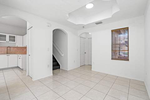 8520 NW 139th Terrace 1602, Miami Lakes FL - photo 9 of 41