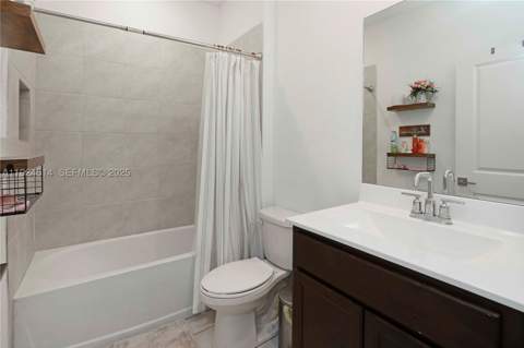 1052 SE 23rd Ave, Homestead FL - photo 13 of 18