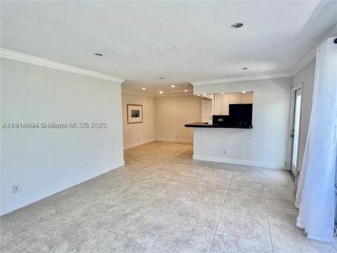 2700 NE 135th St 45, North Miami FL - photo 6 of 27