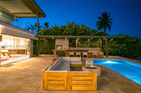 327 E Rivo Alto Dr, Miami Beach FL - photo 6 of 14
