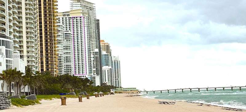 2 bedroom Condominium at 16699 Collins Ave 2701, La Perla Condo, Sunny Isles Beach — photo 2