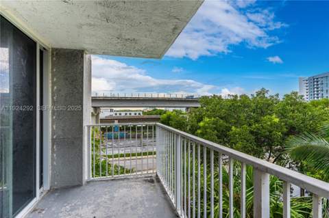 850 N Miami Ave W-408, Miami FL - photo 11 of 37