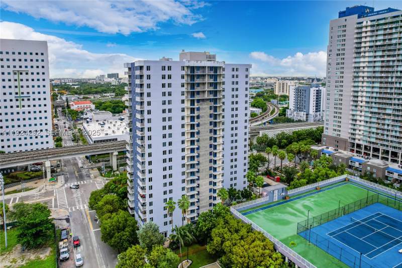 2 bedroom Condominium at 850 N Miami Ave W-408, Madison Downtown Condo, Miami — photo 3