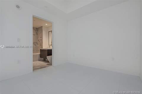 851 NE 1st Ave 1608, Miami FL - photo 19 of 34