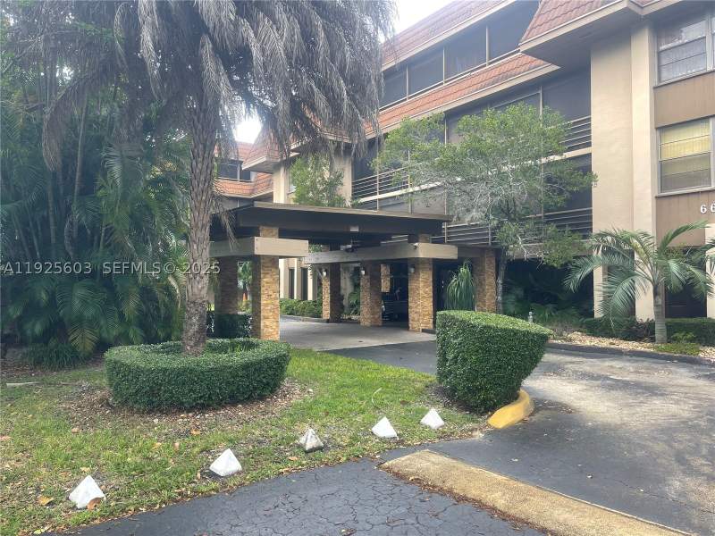 2 bedroom Condominium at 661 NE 195th St 309, Coco Wood Condo, Miami — photo 3