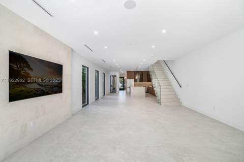 2612 SW 17th St, Miami FL - photo 14 of 43