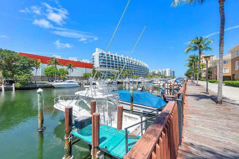 2 bedroom Townhouse at 2871 NE 185th St 205, Aventi At Aventura, Aventura — photo 3