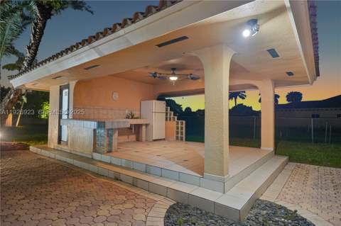 3001 SW 132nd Ave, Miami FL - photo 7 of 55