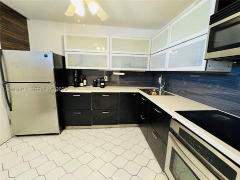 3660 NE 166th St 812, North Miami Beach FL - photo 8 of 46