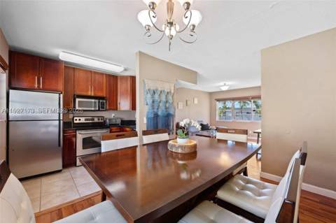 8345 Byron Ave 6, Miami Beach FL - photo 12 of 23