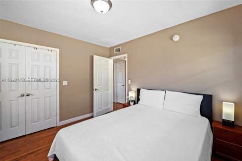 8345 Byron Ave 6, Miami Beach FL - photo 18 of 23