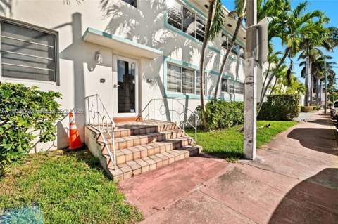 8345 Byron Ave 6, Miami Beach FL - photo 21 of 23