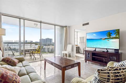 18011 Biscayne Blvd 1501, Aventura FL - photo 13 of 69