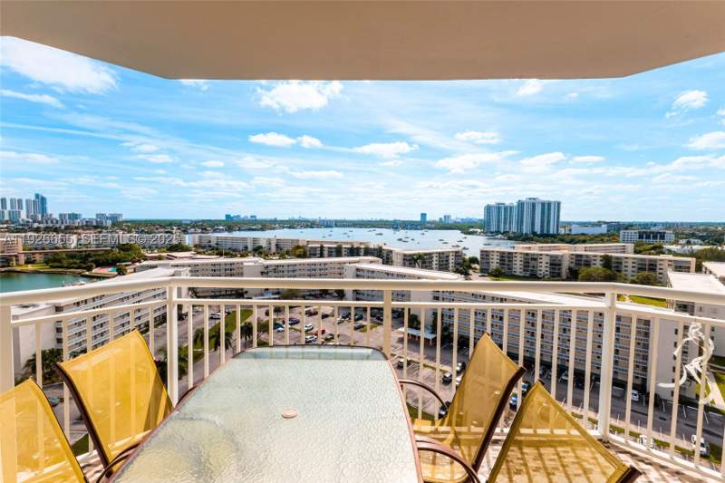 2 bedroom Condominium at 18011 Biscayne Blvd 1501, Del Prado Marina, Aventura — photo 2