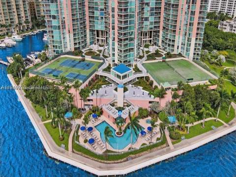 3370 Hidden Bay Dr 511, Aventura FL - photo 12 of 29