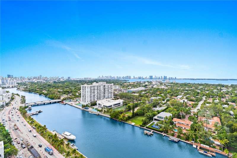0 bedroom Condominium at 4401 Collins Ave 2517, Fontainebleau II Condo, Miami Beach — photo 1