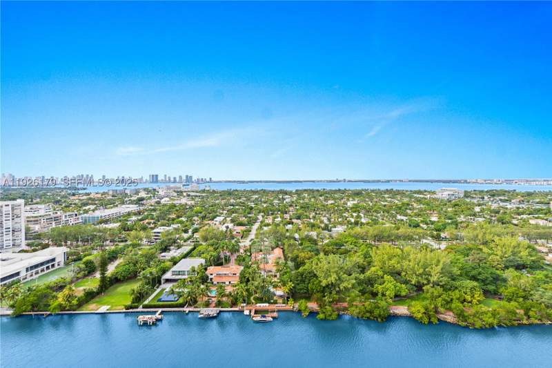 0 bedroom Condominium at 4401 Collins Ave 2517, Fontainebleau II Condo, Miami Beach — photo 4