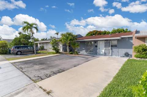 11413 SW 148th St, Miami FL - photo 17 of 29