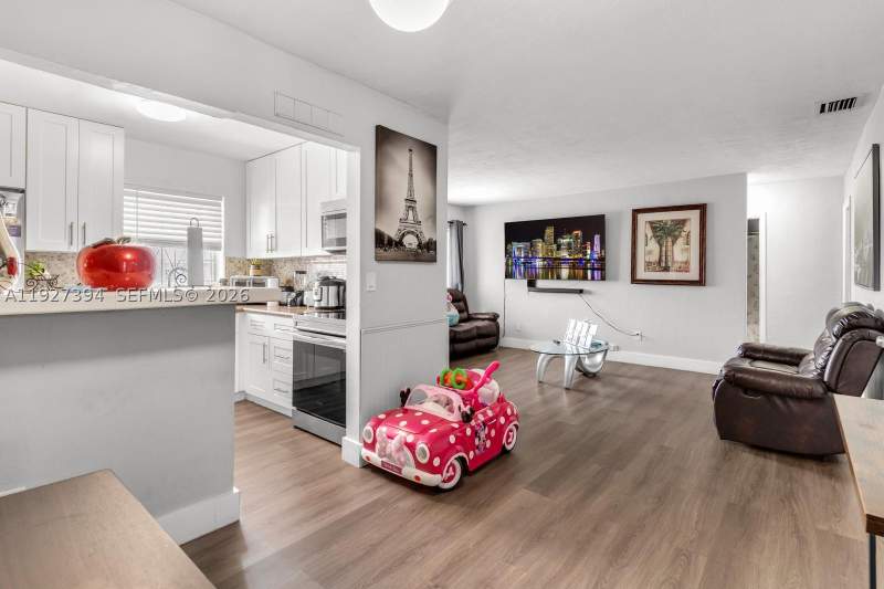 3 bedroom Townhouse at 11413 SW 148th St, Richmond Townhouse, Miami — photo 5