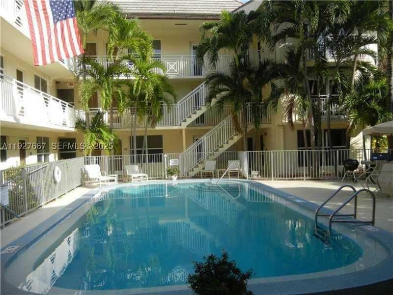 1 bedroom Condominium at 255 Sunrise Dr 103, Cay Polynesia Condo, Key Biscayne — photo 1
