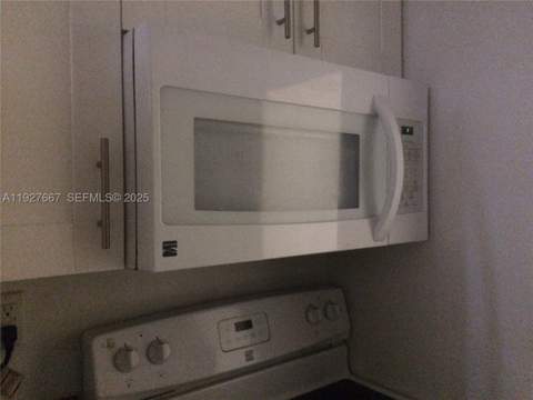 255 Sunrise Dr 103, Key Biscayne FL - photo 16 of 20