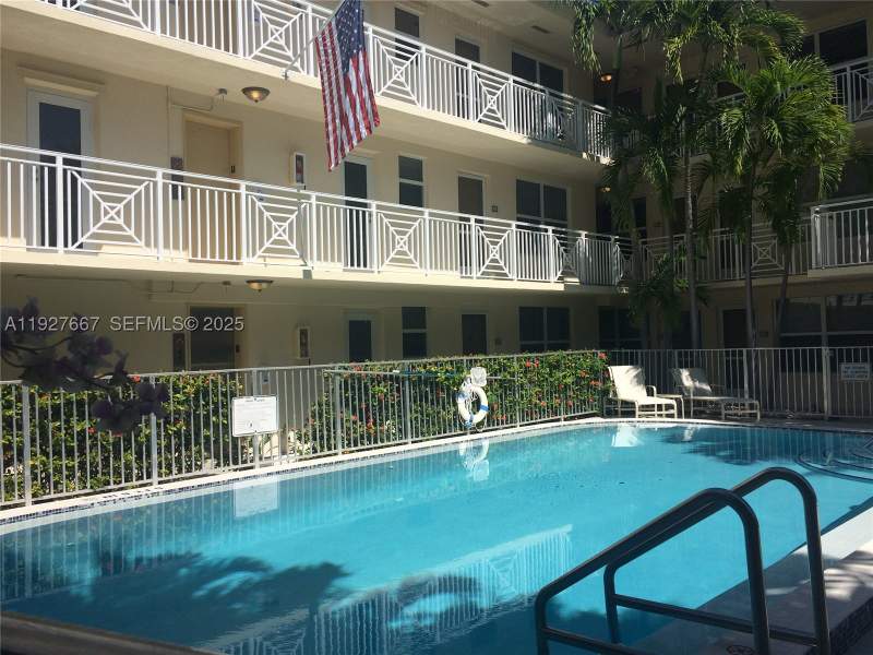 1 bedroom Condominium at 255 Sunrise Dr 103, Cay Polynesia Condo, Key Biscayne — photo 2