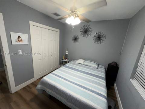 100 NE 171st Ter, Miami FL - photo 10 of 17