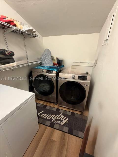 100 NE 171st Ter, Miami FL - photo 14 of 17